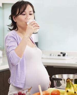 Bổ sung Vitamin B6 có thể giảm nôn do thai nghén