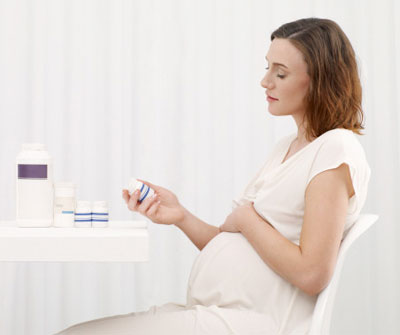 Khi sử dụng thuốc cho phụ nữ có thai cần cân nhắc cẩn thận