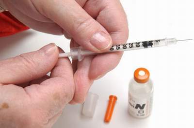  Tiêm insulin là liệu pháp cơ bản cho chữa trị bệnh ĐTĐ týp I