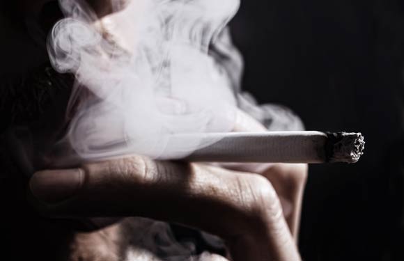 Ô nhiễm khói thuốc có liên quan đến các bệnh gan, phổi và da