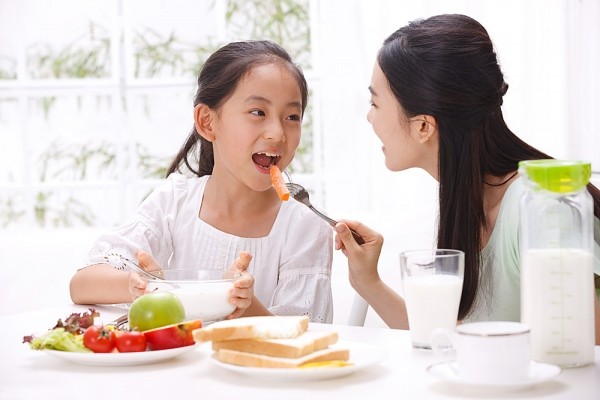 Thực phẩm nên cho trẻ ăn vào bữa sáng