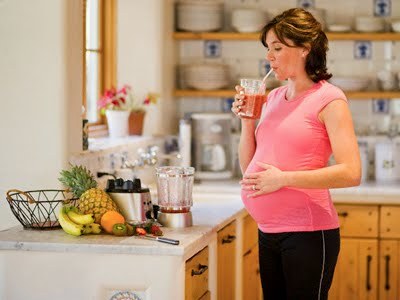Dinh dưỡng đầy đủ khi mang thai giúp con khỏe mạnh