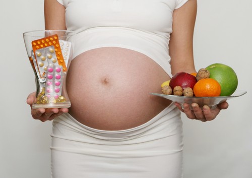 Bổ sung sắt và acid folic cho phụ nữ mang thai thế nào?