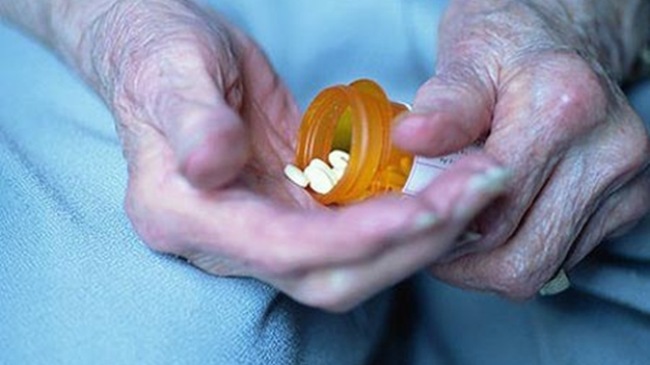 Người cao tuổi dùng nhiều thuốc có thể gây nguy hiểm