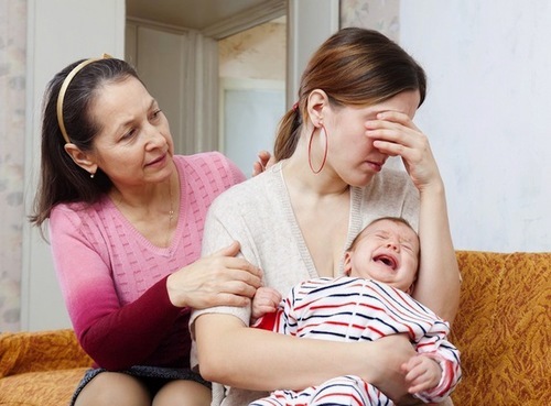 Táo bón sau sinh nếu để kéo dài có thể gây hại cho mẹ và bé