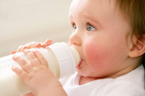 Sữa bổ sung DHA-ARA-Choline: lợi và hại